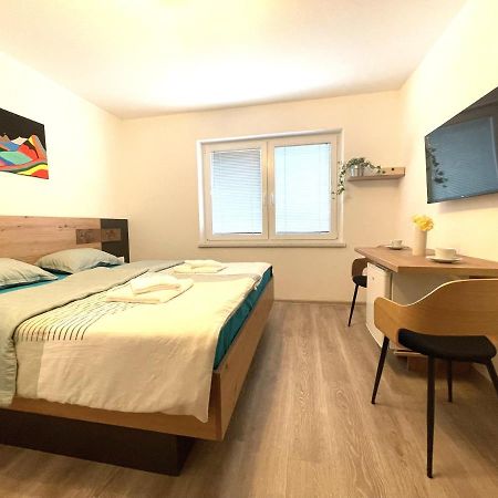 Apartments And Rooms Pri Baslju Cerkno Εξωτερικό φωτογραφία
